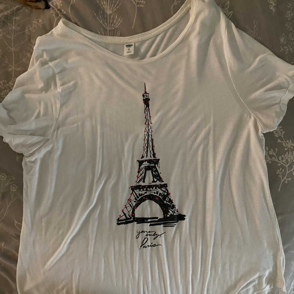 Old Navy Paris T-shirt Large